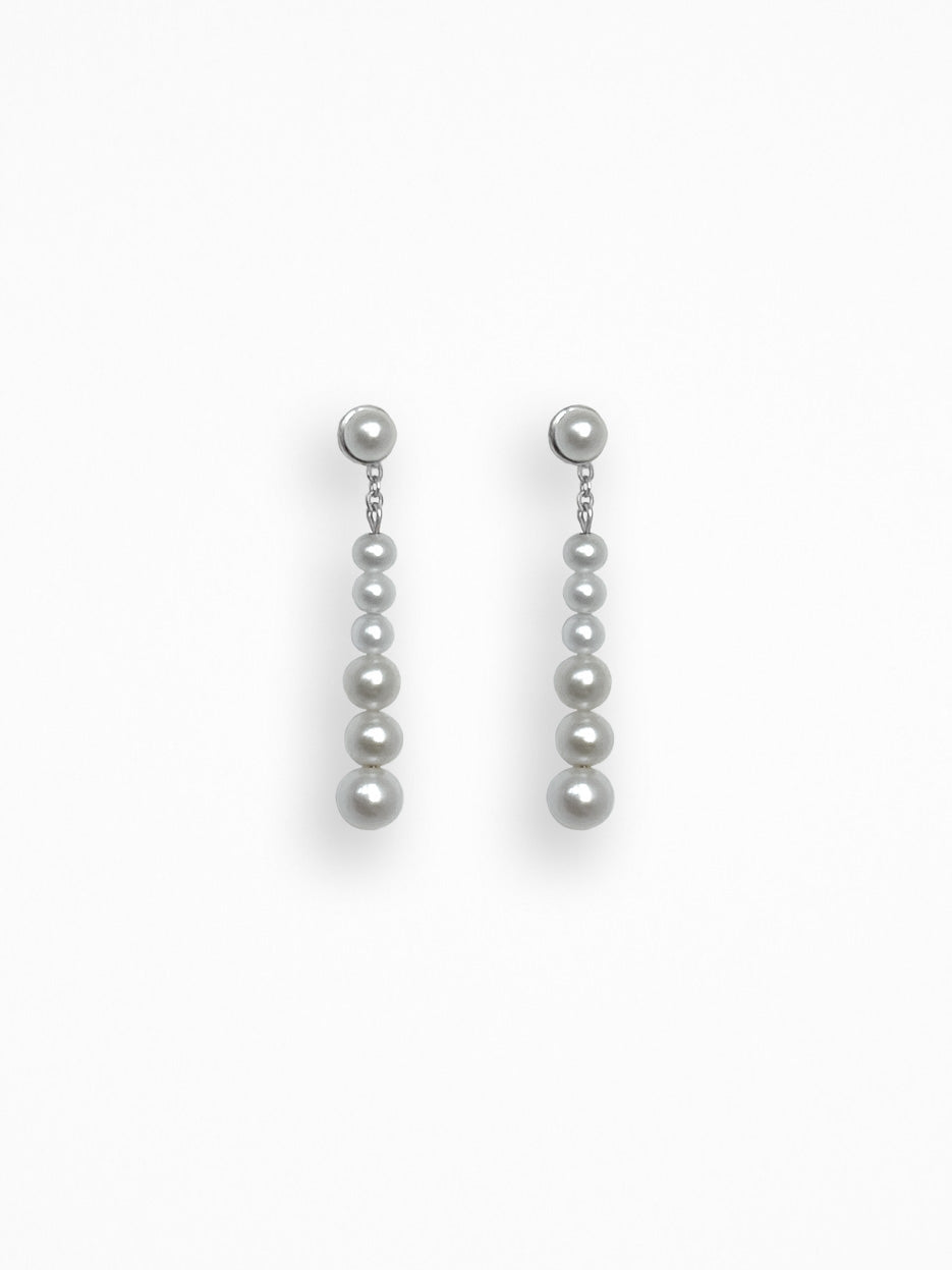 MATpearl Silver Ear Object